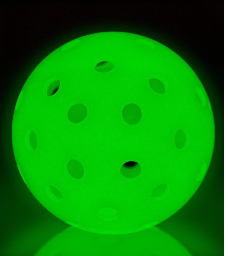 Load image into Gallery viewer, Franklin X-40 Performance Outdoor Glow In The Dark Pickleballs
